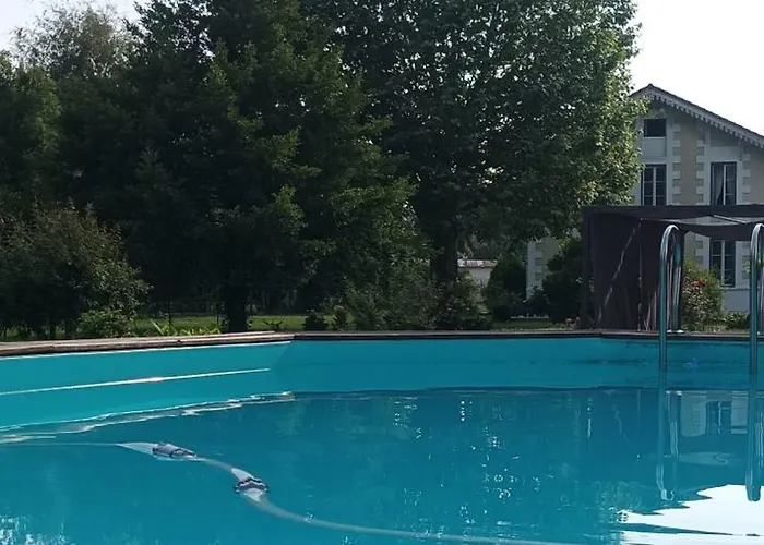 Montplaisir Bed and Breakfast Montendre